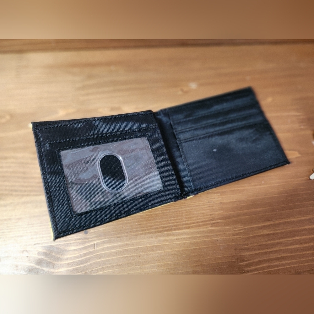 Pokemon Yellow and Black Pikachu Wallet and Key Ring Set - Picture 8 of 9